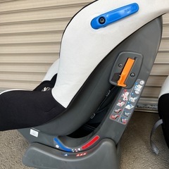 Combi チャイルドシート ウィゴーエッグショック LG LYF-375 ②の画像