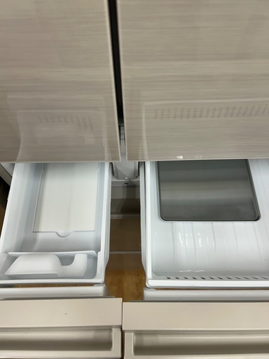 【トレファク神戸新長田店 買取/販売】★値下げしました★取りに来られる方限定！Panasonicの6ドア冷蔵庫2023年製のご紹介です