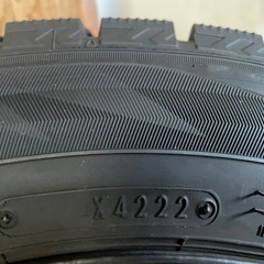 185/60R15 スタッドレス4本セットの画像