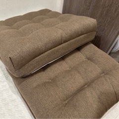 カインズ　座布団にもなる背もたれイスの画像