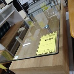 リユースのサカイ浦和店　【G006】★ｾﾝﾀｰﾃｰﾌﾞﾙ　ﾆﾄﾘ　SPRENDOR　ｽﾌﾟﾚﾝﾀﾞｰ　人気　収納付き　引き出し　ナチュラル　木目　ガラス天板　オシャレ　スタイリッシュ　ニトリ　スプレンダー　新生活　ファミリー　単身用　埼玉県　東京都　さいたま市　川口市　蕨市　越谷市　草加市　志木市　朝霞市　和光市　富士見市の画像