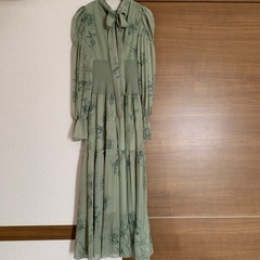 SNIDELワンピースの画像