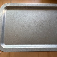 机・荷物置きの画像