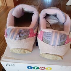 子供　女の子　長靴　18.5センチ　 アシックス　スニーカーの画像