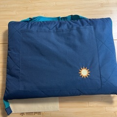 コストコ　レジャーシート　バッグ一体型の画像