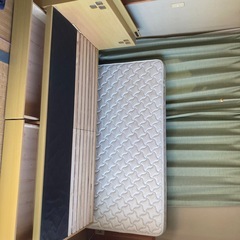 シングルベッドの画像