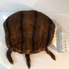 レトロ　毛皮　マフ　左右から両手を入れます。映画の主人公のように！の画像