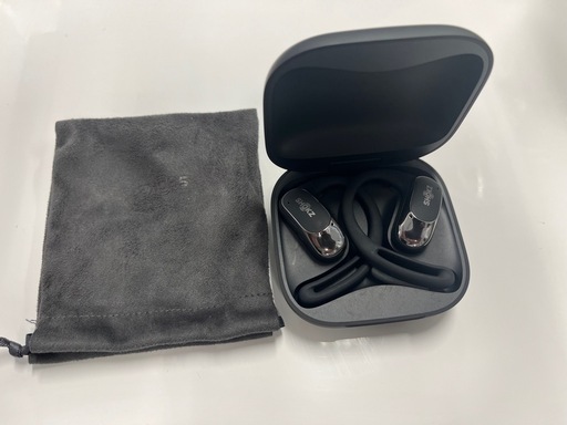 ワイヤレスイヤホン