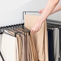 スラックスハンガー２０本用(ブラック)の画像