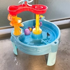 11月15日締め切り！中古品！ウォーターテーブルの画像