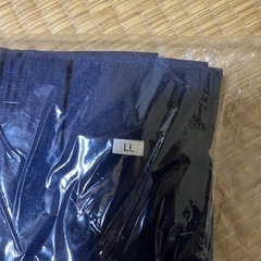 作業ズボン未使用　ミドリ安全　冬用　サイズLLウエスト85〜90用 の画像