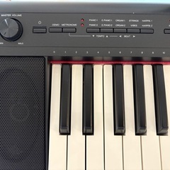 Yamaha電子ピアノpiaggero　np-12B 61鍵盤　スタンド付きの画像