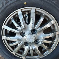 145-80-13スタッドレスタイヤセットの画像