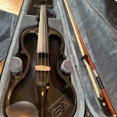 ★ CV-210E エレキバイオリン　弓、ケース付きの画像