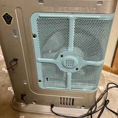 日立　石油ファンヒーターの画像