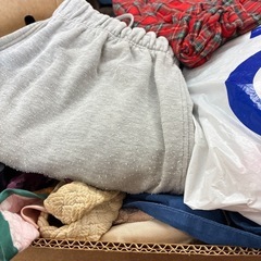 お洋服1枚10円の画像