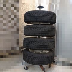 アルミホイール（リムサイズ:15×6J PCD:114.3　インセット:45）　スタッドレスタイヤ付き　4本の画像