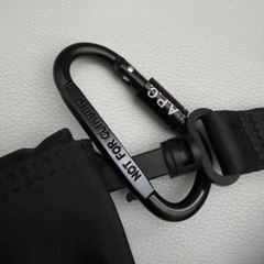 A.P.C ショルダー　ミニサコッシュ　カラビナつき付きの画像