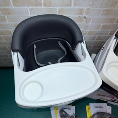 ingenuity インジェニュイティ  ベビーチェア  グレー 2台 セット売り 箱付き 説明書あり 付属品は写真通り  使用に伴う細かな傷汚れなどがございます 中古品にご理解のある方をお待ちしております 神経質な方はお控えください。の画像