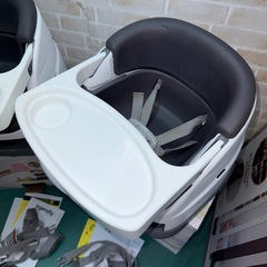 ingenuity インジェニュイティ  ベビーチェア  グレー 2台 セット売り 箱付き 説明書あり 付属品は写真通り  使用に伴う細かな傷汚れなどがございます 中古品にご理解のある方をお待ちしております 神経質な方はお控えください。の画像