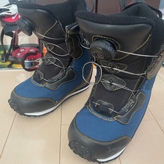 スノボー、バインディング、ブーツセットの画像