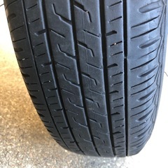 ハイゼットカーゴ　純正タイヤ
の画像