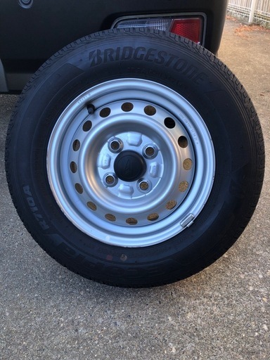 ハイゼットカーゴ　純正タイヤ