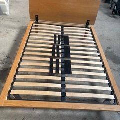 【配達可能】半年間のみ使用。無印良品　幅145cmダブルベット　ベッドフレーム  ヘッドボード　脚　オーク　ヘッドボードの画像