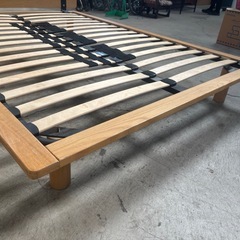 【配達可能】半年間のみ使用。無印良品　幅145cmダブルベット　ベッドフレーム  ヘッドボード　脚　オーク　ヘッドボードの画像