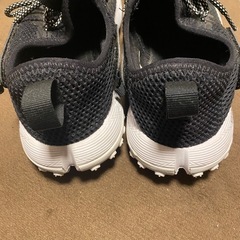 2025年モデルUNDER ARMOUR ファットタイヤ ハイキング ベンチャーの画像