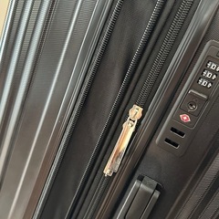 キャリーバック ブラックの画像