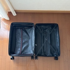 キャリーバック ブラックの画像