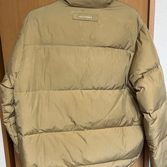 【正規品】TOMMY HILFIGERダウンジャケットL ベージュ大きめトミーヒルフィガーの画像
