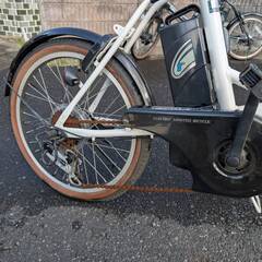 電動アシスト自転車 2台セット！折りたたみ式・シマノ6段変速・前輪駆動｜ブラック＆ホワイト｜通勤・送迎・お買い物にすぐ使えます！の画像