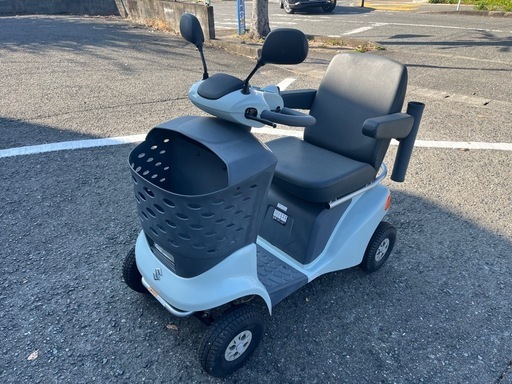 スズキ　セニアカー　ET4D9