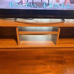 2018年製40型テレビとテレビ台セットの画像