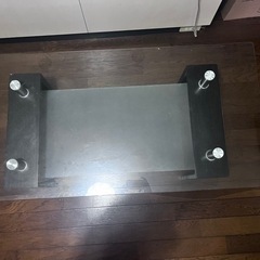 🉐早い者勝ち‼️ガラスのインテリアデザインテーブルの画像