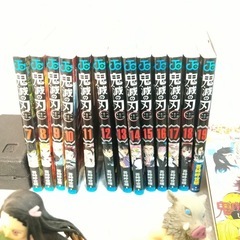 鬼滅の刃　グッズ　コミック　シール　カード　フィギュア　10000円相当の画像