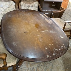 鉾田市汲上にある年季の入ったテーブル椅子4個まとめての画像