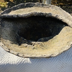 水甕　水槽　メダカ用　金魚用　直径62cm 高さ25cm 上部　内部棚ありの画像