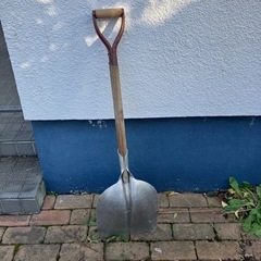 （17日朝まで）雪かき　金属製スコップ/シャベルの画像
