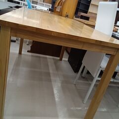 リユースのサカイ栃木店★ジモティ割あり★  テーブル ベージュ W140×D79×H72.5 クリーニング済み TC11581の画像