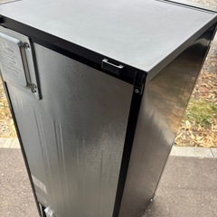 美品 AQUA アクア 135L 2ドア冷蔵庫 AQR-14N 2023年製 右開き 自動霜取り機能の画像