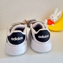 新しいアディダススニーカー！の画像