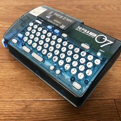 テプラTR TR07 ブルー キングジム ラベルライター Kingjim イラストタッチ外枠 漢字変換学習機能・印刷スムージング機能の画像
