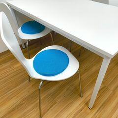 【美品】ホワイトデスク&チェア4脚セットの画像