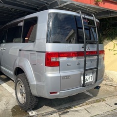 デリカD5 リアラダーの画像