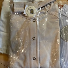 (未使用)服　タグ付き　11/18AMまで　の画像