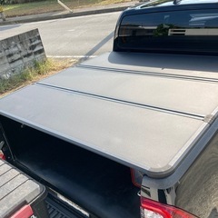ハイラックスＧＵＮ125ハード三つ折りトノカバーの画像