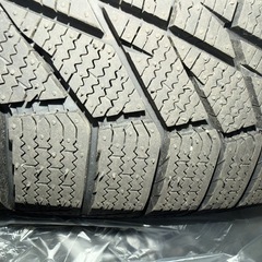 2023年製 スタッドレスタイヤ ハンコック ウィンターアイセプト IZ2エース W626 235/50R18 101T XL ＆ ヴァーレン W05 8.0-18 タイヤホイール4本セット235/50-18 HANKOOK Winter i cept IZ2A W626の画像